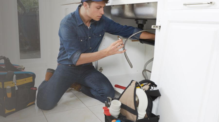 Professional water heater repair in Lowpoint, IL